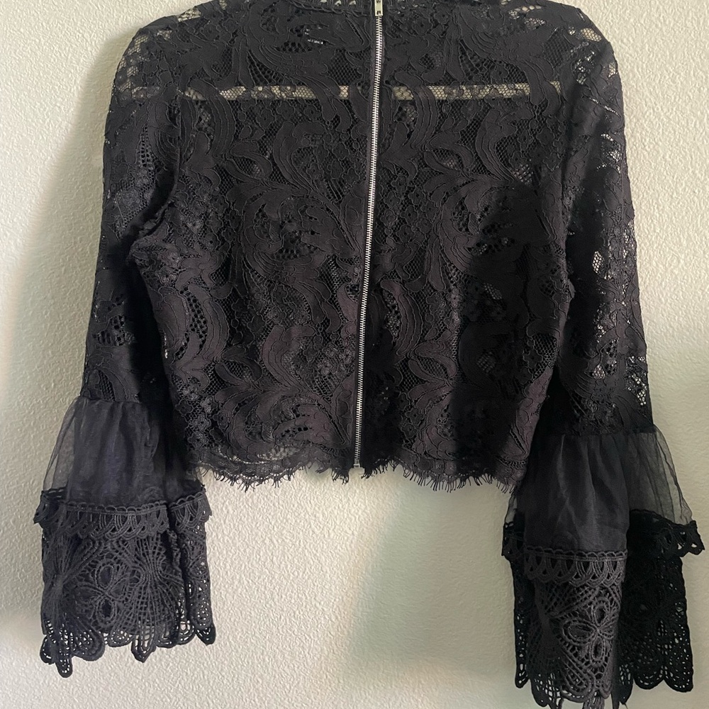 Forever 21 Black Lace Bell Sleeve Blouse Crop Top - Picture 5 of 5